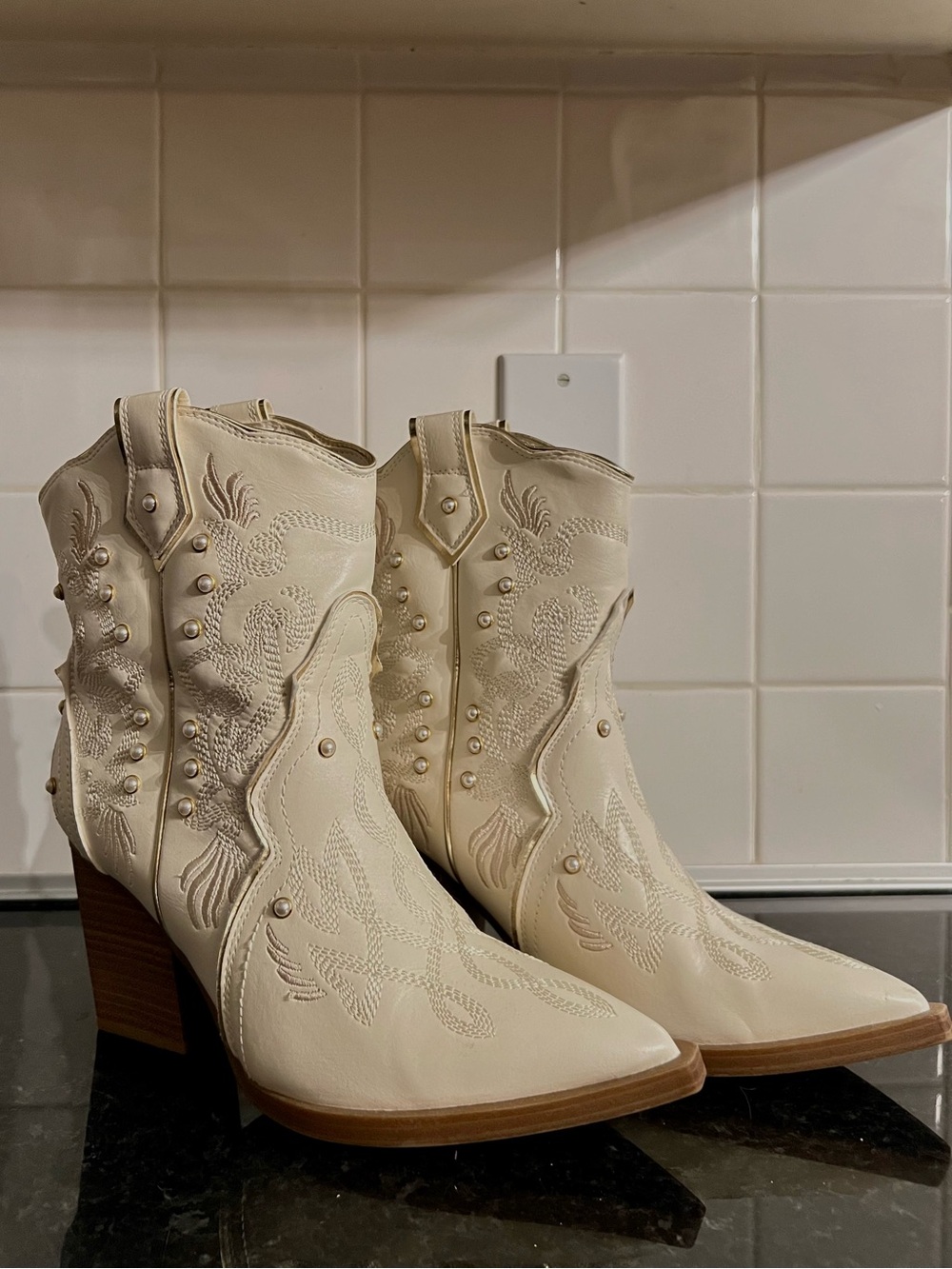 Women’s Cream Embroidered Western Boots